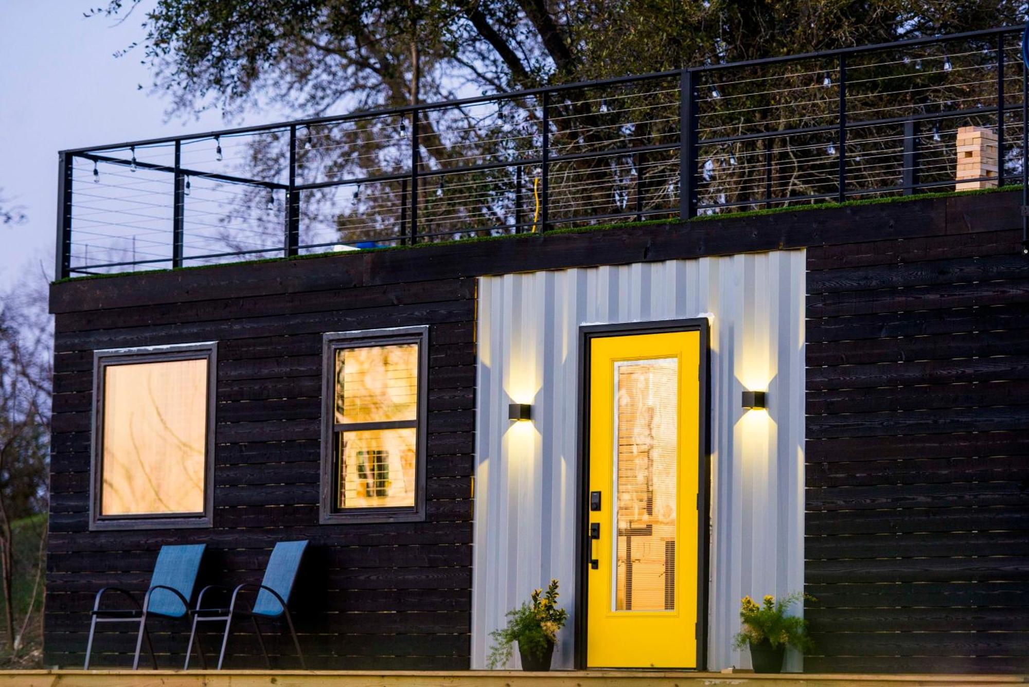 The Zephyr Modern Luxe Container Home Bellmead Eksteriør bilde