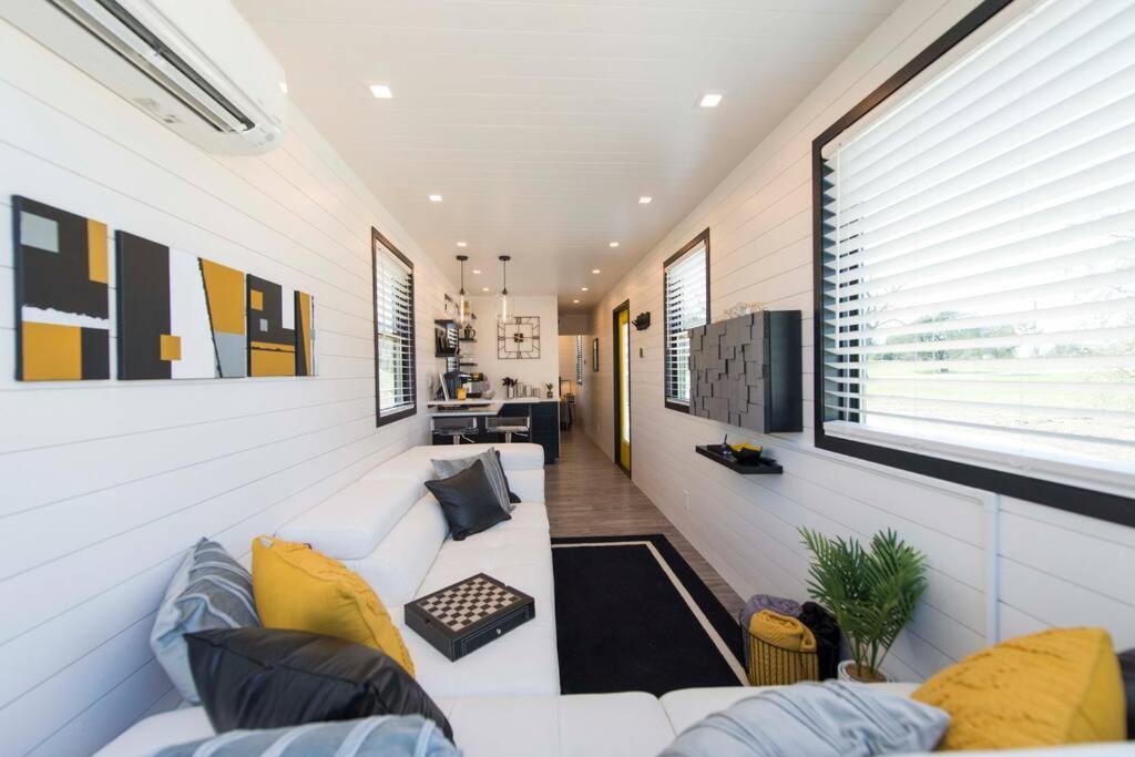 The Zephyr Modern Luxe Container Home Bellmead Eksteriør bilde